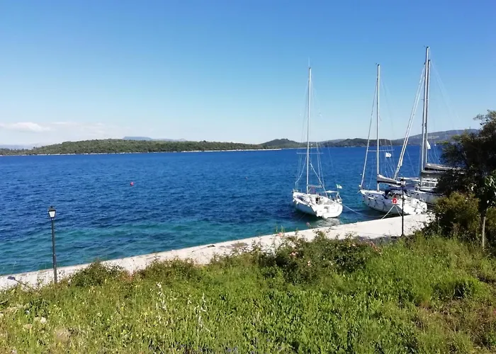 Διαμέρισμα Irene *